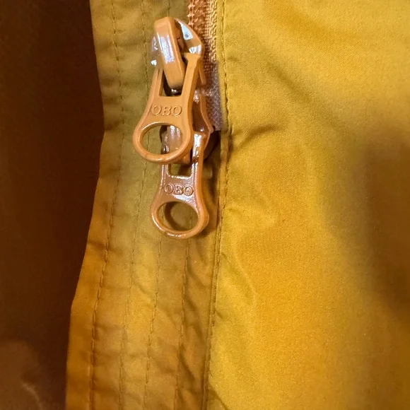 Great Old Navy Plus Size Raincoat in Green-yellow Chartreuse color - Picture 8 of 14